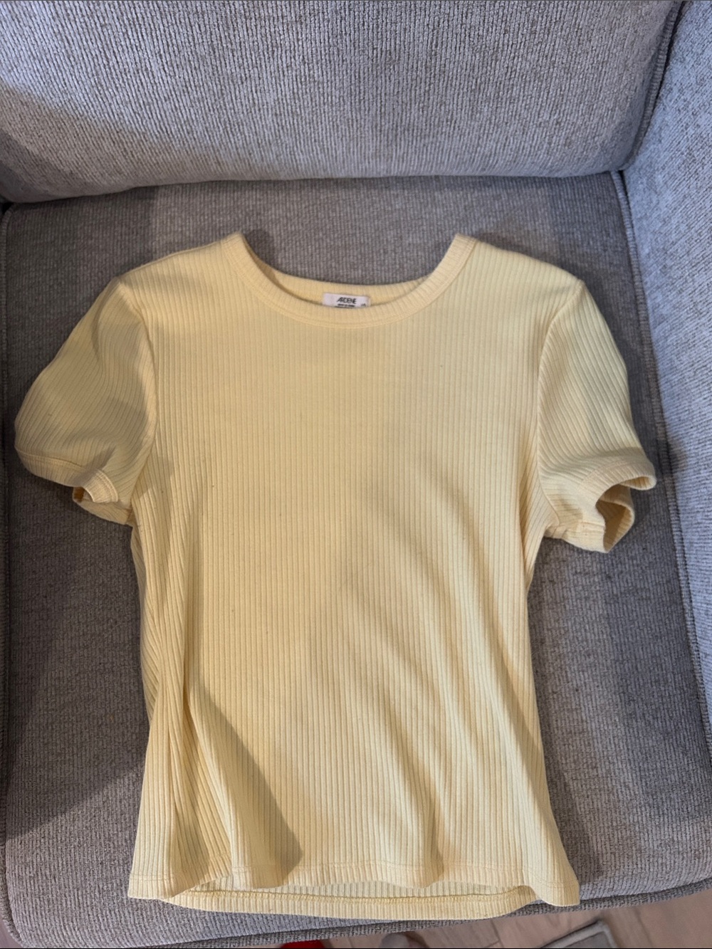 Ardene Ribbed Short Sleeve Tee in Light Yellow